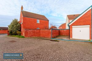 Parking / Garage- click for photo gallery